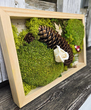 Load image into Gallery viewer, Moss Art - 9 x 6
