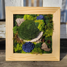 Load image into Gallery viewer, Moss Art — 10 x 10&quot;